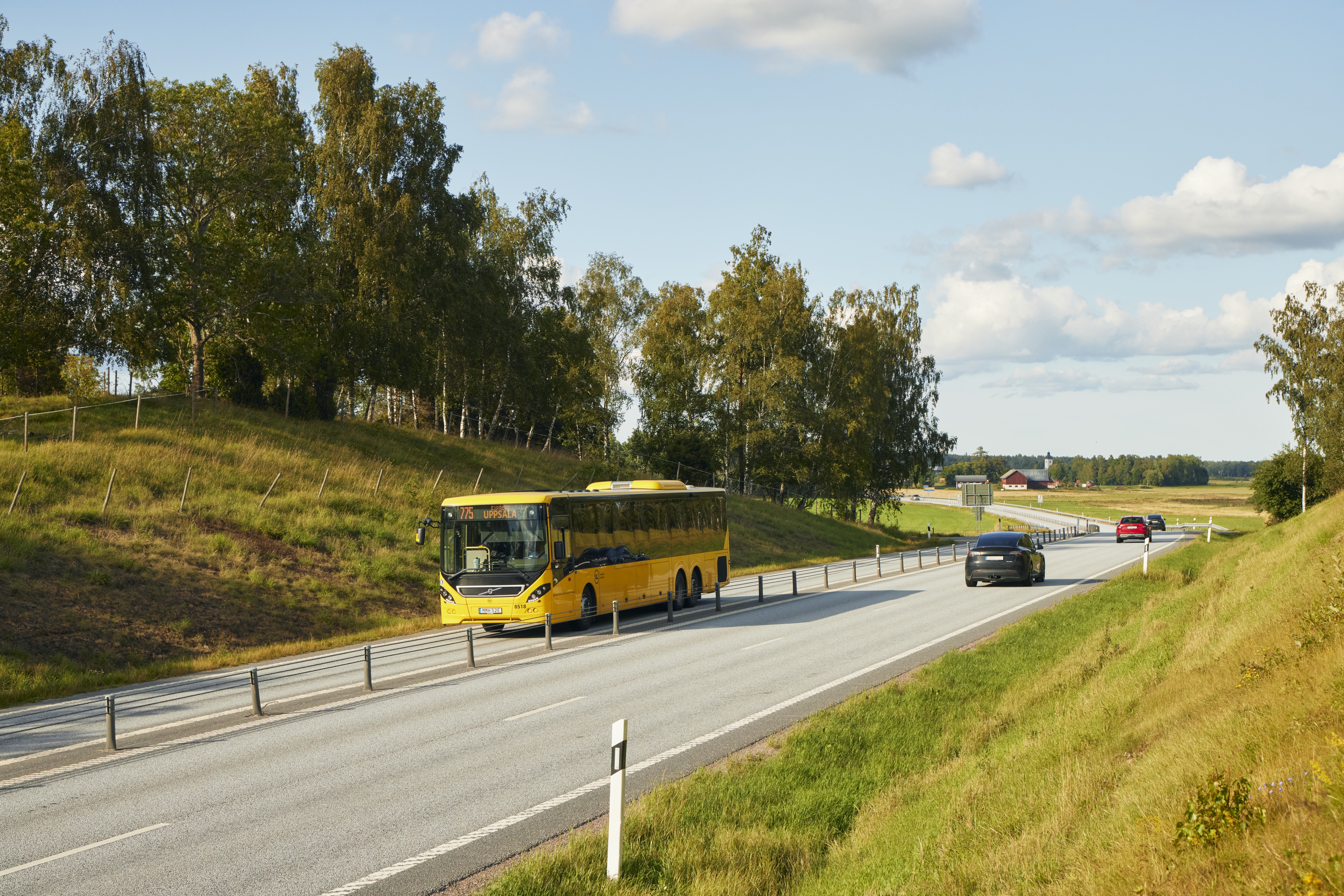 Region Uppsala har fattat beslut om ökade priser på 30-dagarsbiljetter från och med 7 januari 2027. Priset på 75-minutersbiljetter blir det samma som under 2026. Foto: Johan Alp