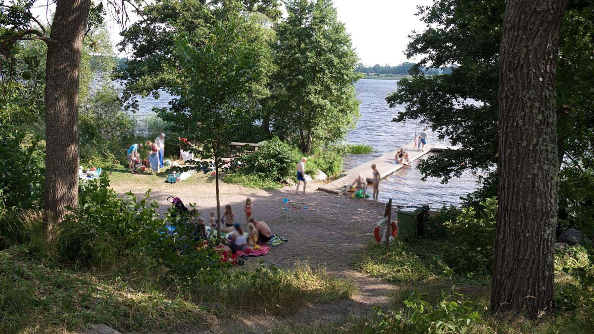 Badplatsen invid Wiks slott