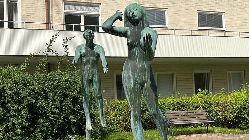 Mannen makan 2 - 800px.jpg
